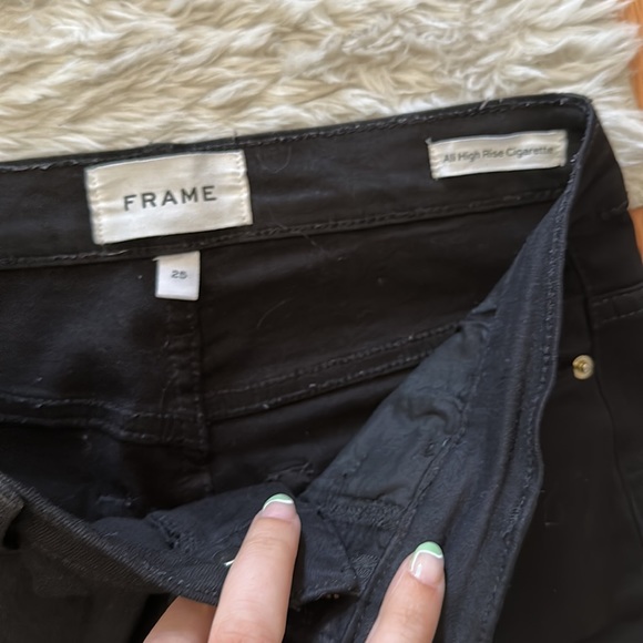 Frame Ali High Rise - Picture 2 of 3